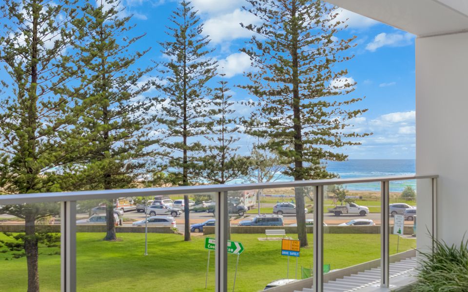 Miles at Kirra Point 204 – Luxury on Kirra Beachfront – Linen Provided – Min. 3 Night Stays!