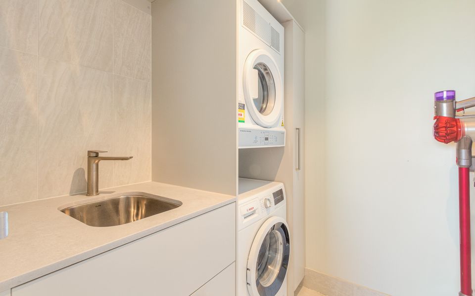 Miles at Kirra Point 204 – Luxury on Kirra Beachfront – Linen Provided – Min. 3 Night Stays!