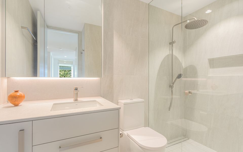 Miles at Kirra Point 204 – Luxury on Kirra Beachfront – Linen Provided – Min. 3 Night Stays!