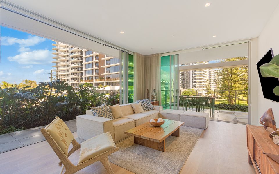 Miles at Kirra Point 204 – Luxury on Kirra Beachfront – Linen Provided – Min. 3 Night Stays!