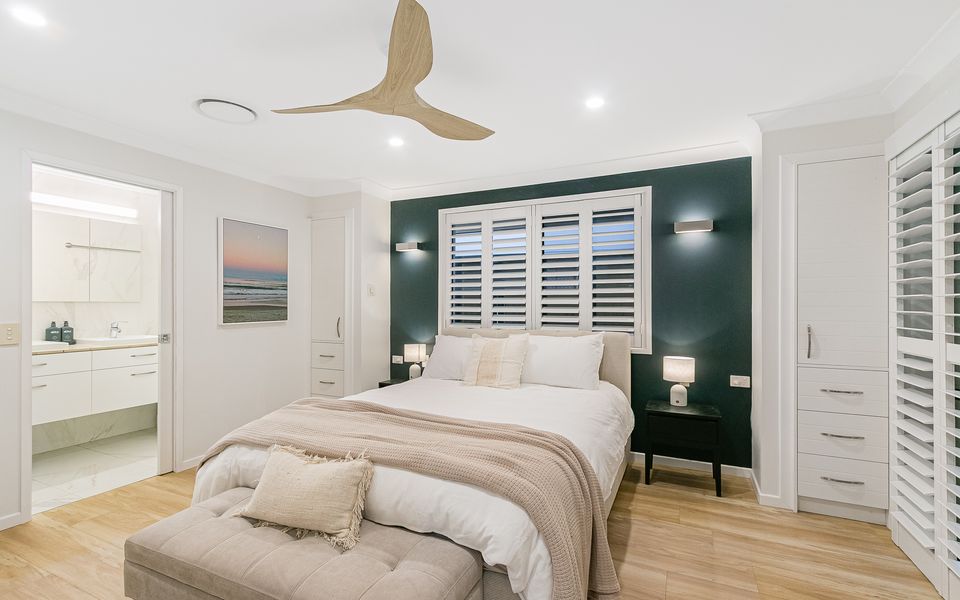 Salthill – Waterfront Pet Friendly Family Home on the Tweed River – Linen Provided – Min. 3 Night Stays!