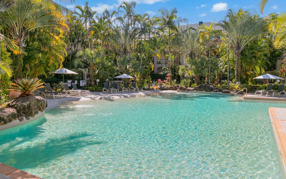 Sanctuary Lake Apartment 25 – Peaceful Beachside Currumbin – Min. 3 Nights – Linen Provided