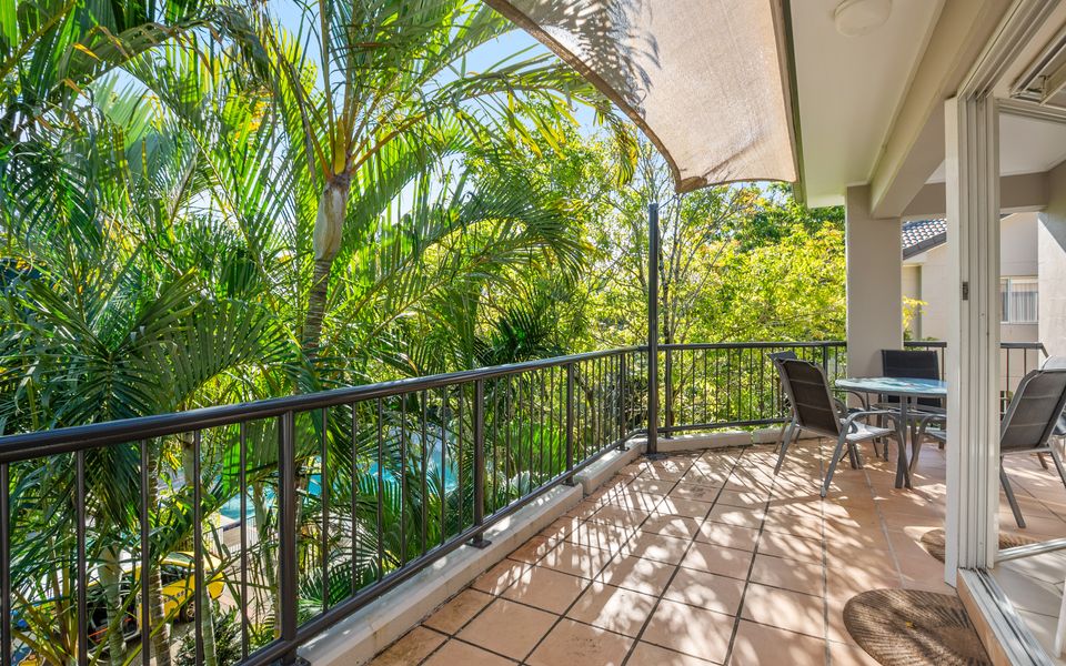 Sanctuary Lake Apartment 67 – Peaceful Beachside Oasis in Currumbin – Min. 3 Night Stays – Linen Provided