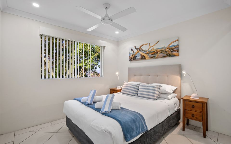 Sanctuary Lake Apartment 67 – Peaceful Beachside Oasis in Currumbin – Min. 3 Night Stays – Linen Provided