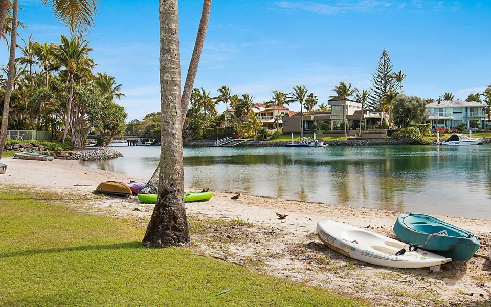 Coral Gate 40 – Absolute Waterfront – Min. 3 Night Stays!