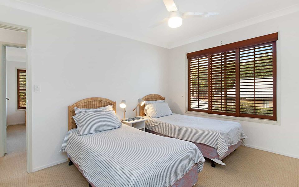 Coral Gate 40 – Absolute Waterfront – Min. 3 Night Stays!