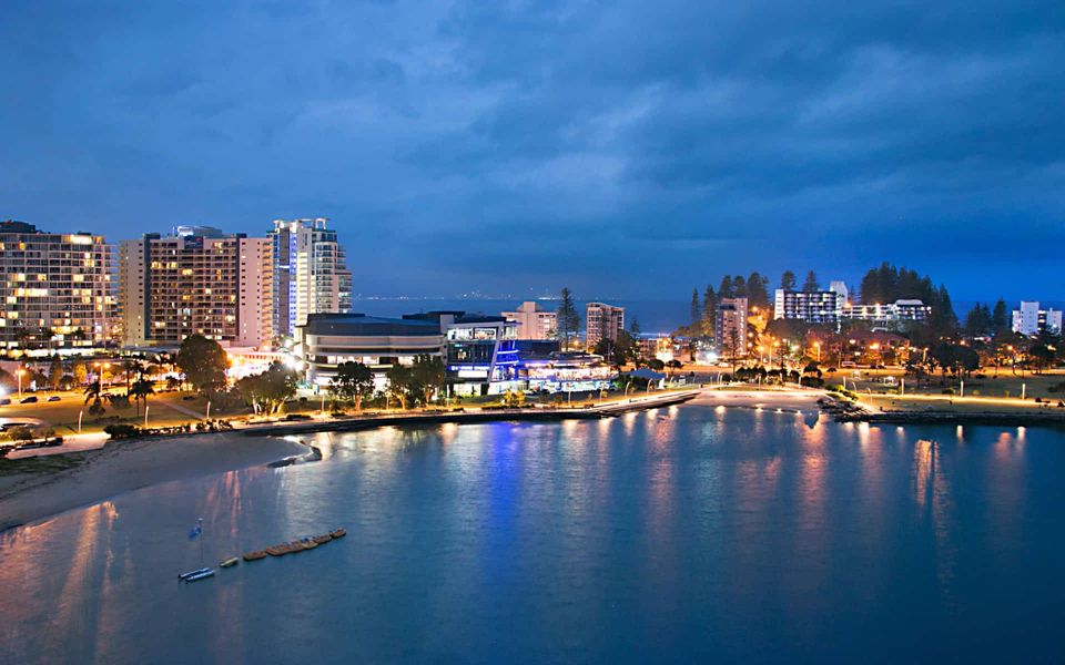 Coral Gate 40 – Absolute Waterfront – Min. 3 Night Stays!