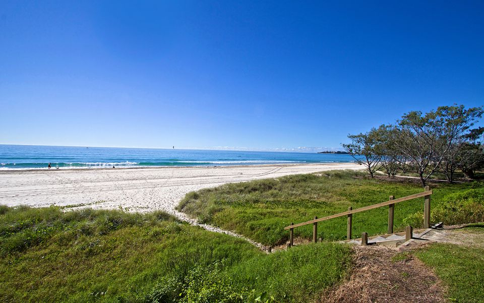 Crystal Beach 42 – Absolute Beachfront & Pool