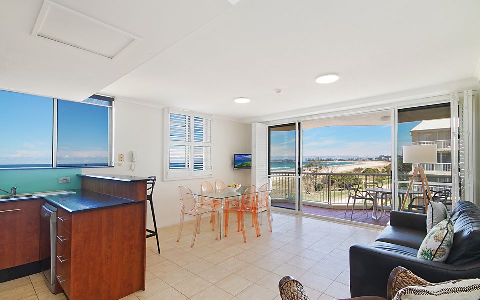 Crystal Beach 42 – Absolute Beachfront & Pool