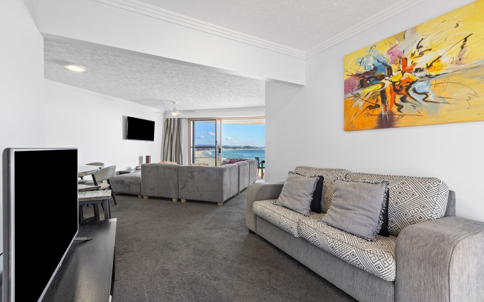 Grande Corniche U17 – Panoramic Kirra Hill