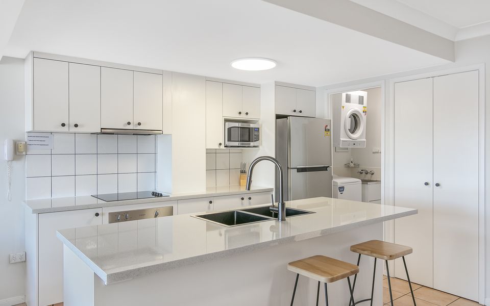 Isle Of Palms 120 – Absolute Waterfront Villa – Min. 3 Night Stays!