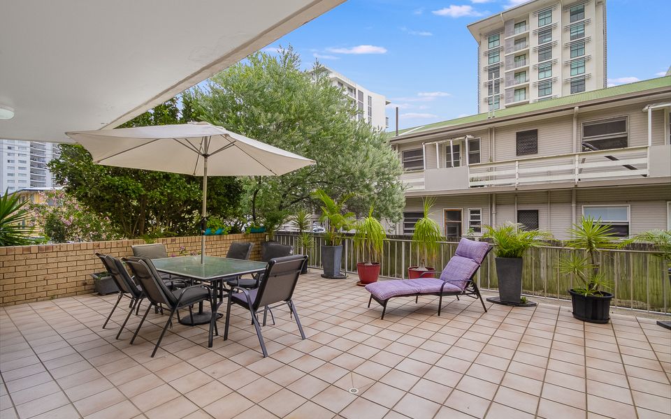 Kirra Beachside – Central Kirra – Min. 3 Night Stays!