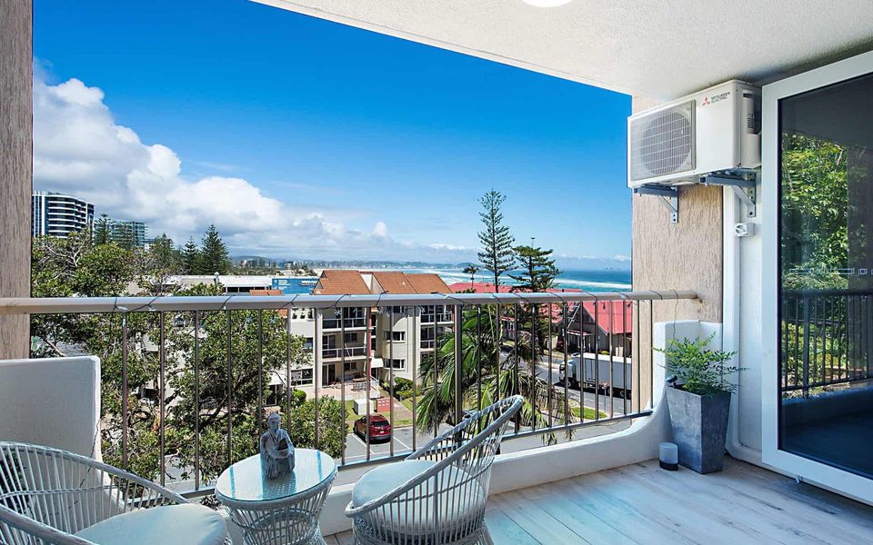 Kirra Gardens 15 on Kirra Point Beachfront – Min. 3 night stays!