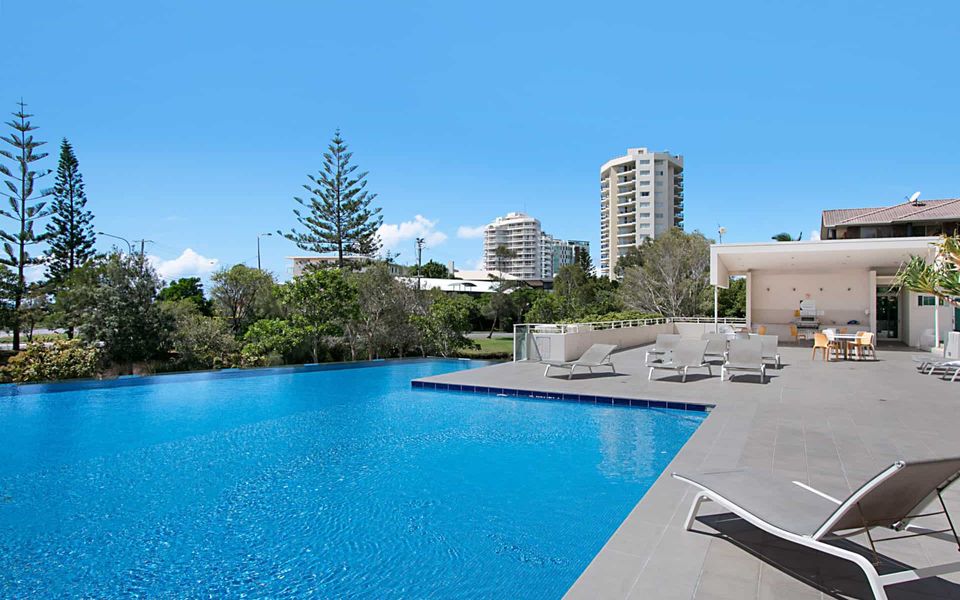 Kirra Surf 508 – Enjoy Kirra beachfront luxury – Linen Provided – Min. 3 night stays!