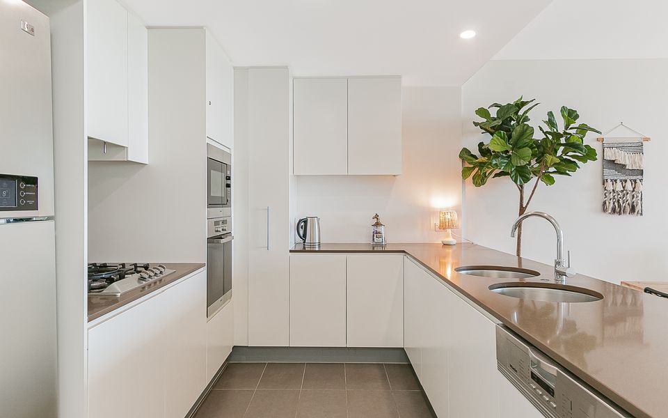 Kirra Surf 508 – Enjoy Kirra beachfront luxury – Linen Provided – Min. 3 night stays!