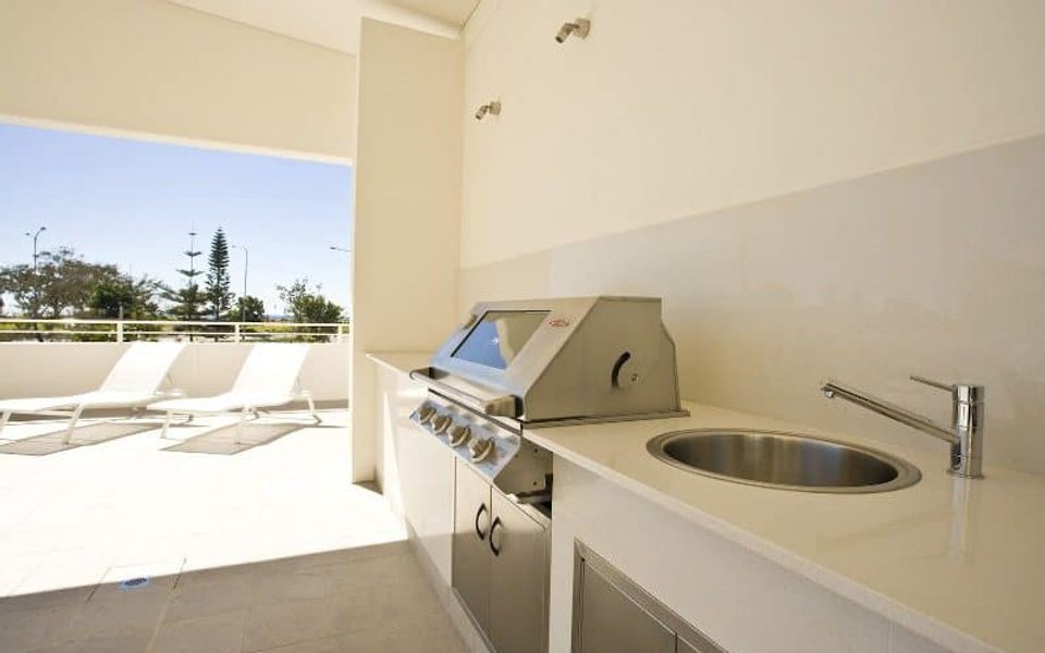 Kirra Surf 508 – Enjoy Kirra beachfront luxury – Linen Provided – Min. 3 night stays!