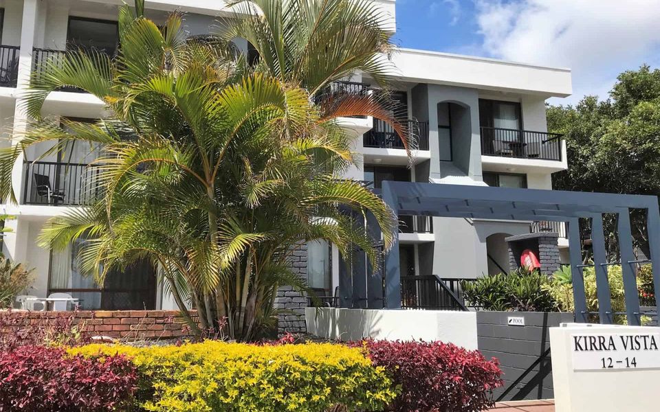 Kirra Vista 4 – Beachfront and Ground Floor