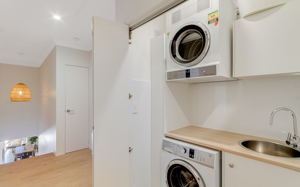 Beach Pines 5 – Fully Renovated North Kirra Beachfront – Min. 3 Night Stays