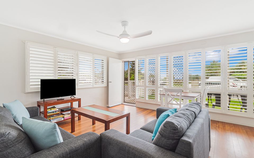Legacy 1 – Bilinga/ North Kirra Beachfront – Min. 3 Night Stay!