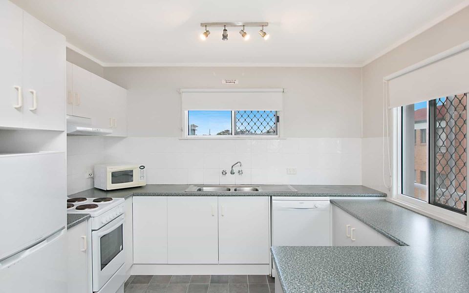 Legacy 4 – Affordable Beachfront Living in Bilinga (North Kirra) – Min. 3 Night Stays!