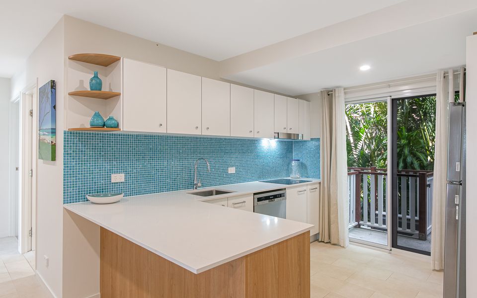 Ocean Blue on Currumbin Hill – Pet Friendly – Linen Provided!
