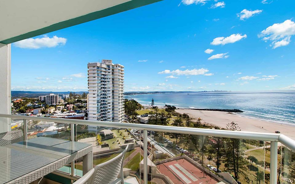 Ocean Plaza 1467 – Coolangatta Beachfront – Min. 3 Night Stays!