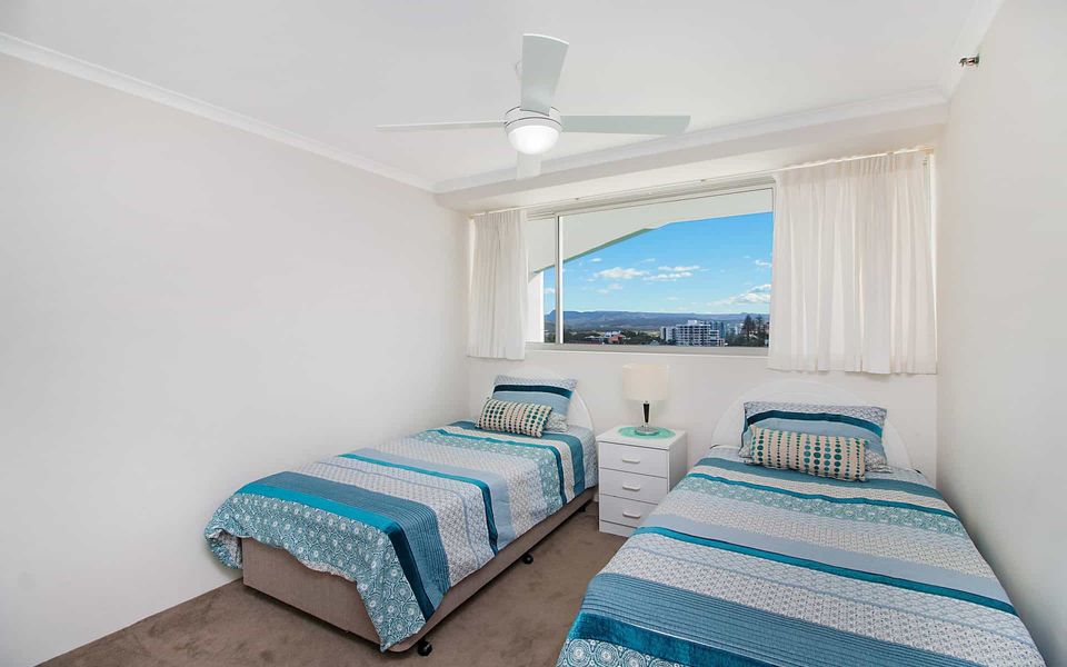 Ocean Plaza 1467 – Coolangatta Beachfront – Min. 3 Night Stays!