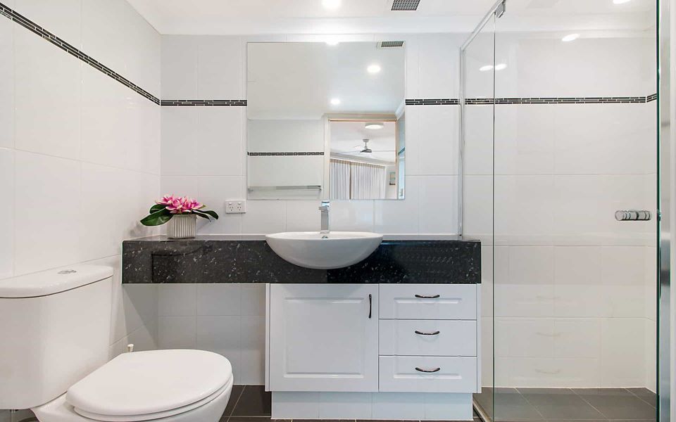 Ocean Plaza 1467 – Coolangatta Beachfront – Min. 3 Night Stays!