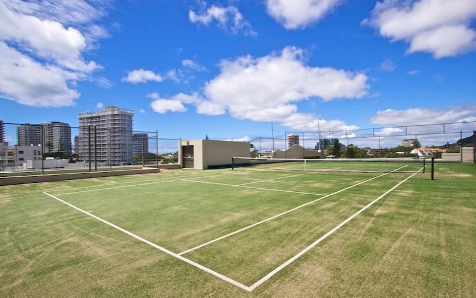 Ocean Plaza 1577 – Coolangatta Beachfront!