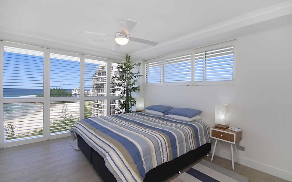 Ocean Plaza 1577 – Coolangatta Beachfront!