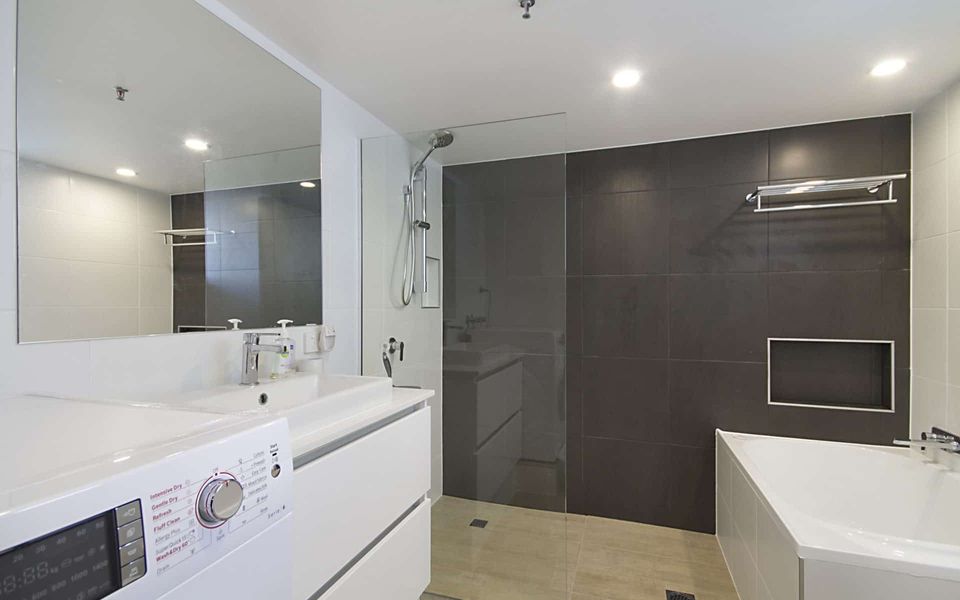 Ocean Plaza 1577 – Coolangatta Beachfront!