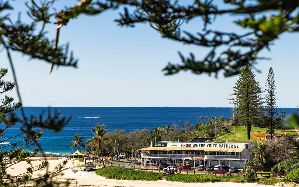 Orion 2 – Beachfront Rainbow Bay / Coolangatta – All Linen Supplied – Min. 3 night stays year round!