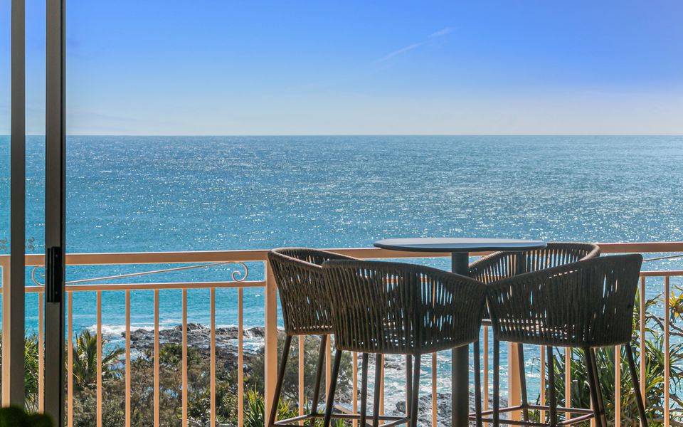 Orion 6 – Beachfront Rainbow Bay – All Linen Supplied – Min. 3 Night Stays!