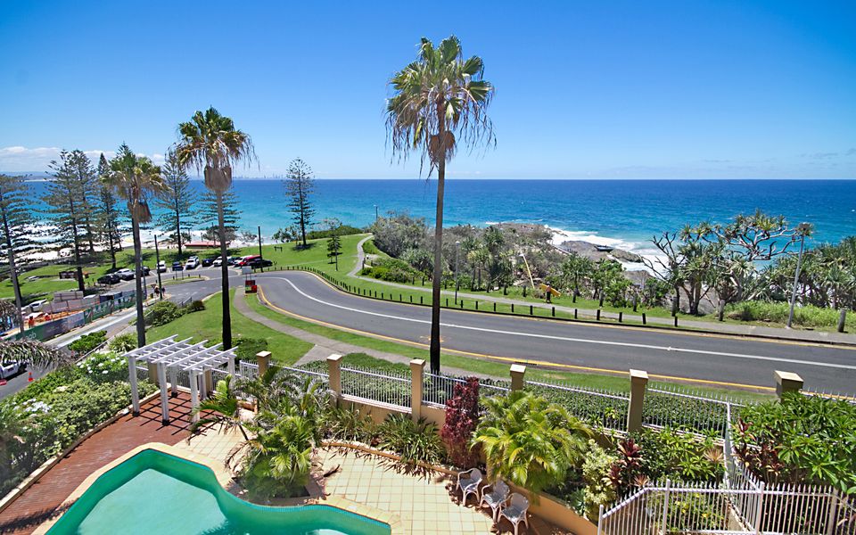 Orion 6 – Beachfront Rainbow Bay – All Linen Supplied – Min. 3 Night Stays!