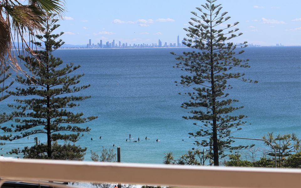 Orion 6 – Beachfront Rainbow Bay – All Linen Supplied – Min. 3 Night Stays!