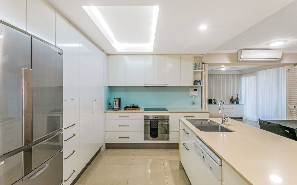 Orion 6 – Beachfront Rainbow Bay – All Linen Supplied – Min. 3 Night Stays!