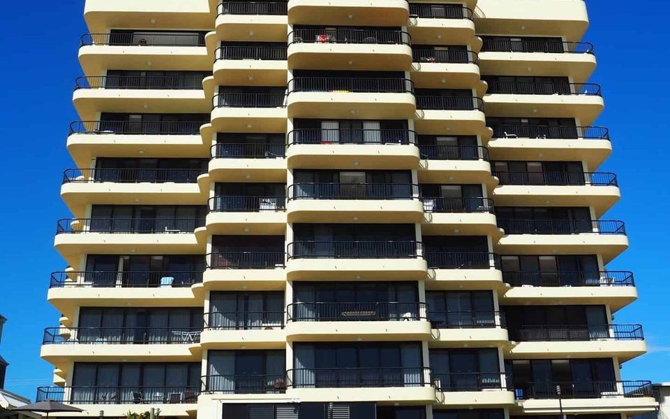 Pelican Sands 401 – Absolute Beachfront – Min. 3 night stays!