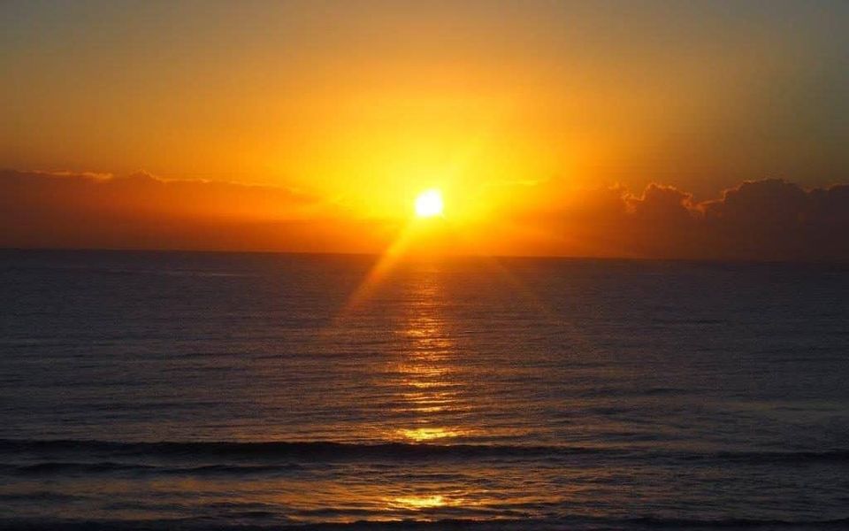 Pelican Sands 401 – Absolute Beachfront – Min. 3 night stays!