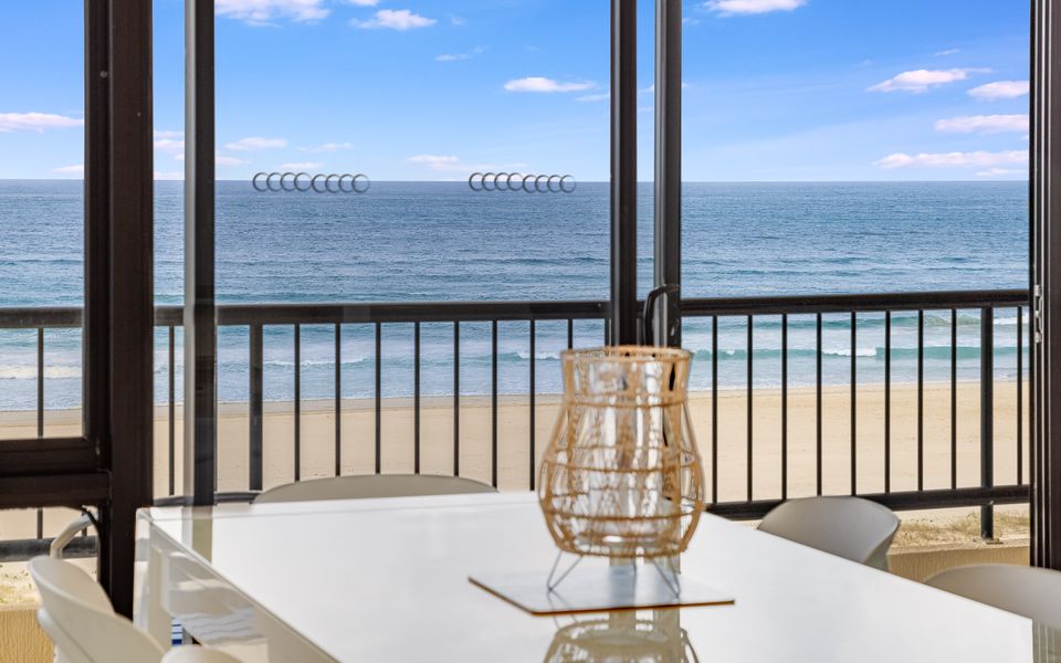 Pelican Sands 401 – Absolute Beachfront – Min. 3 night stays!