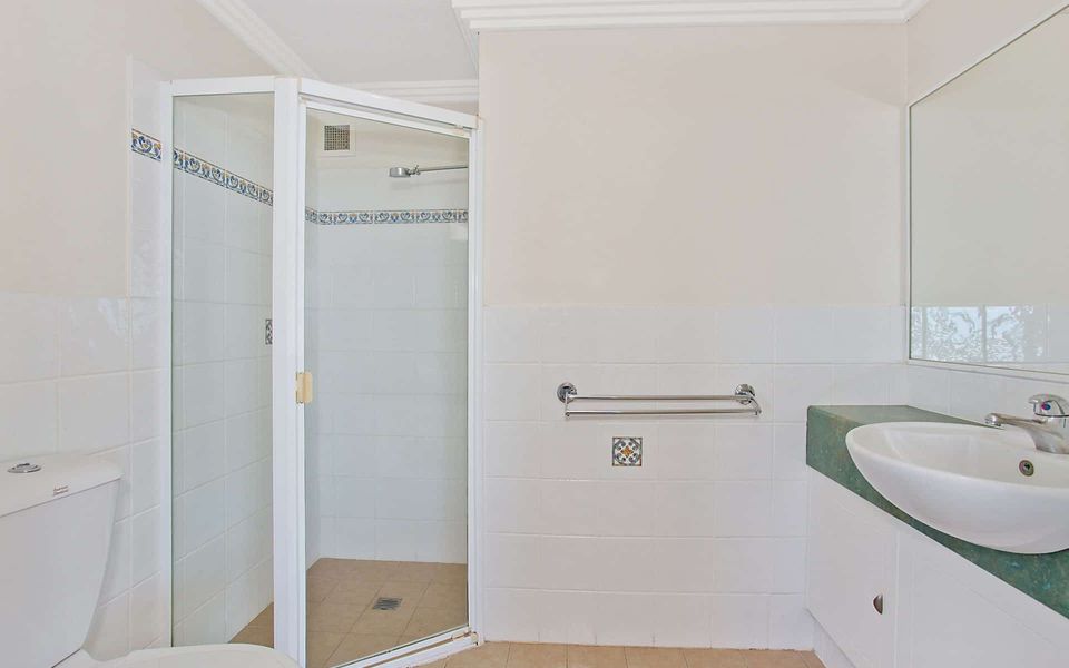 Beachfront Palms 408 – Absolute Beachfront