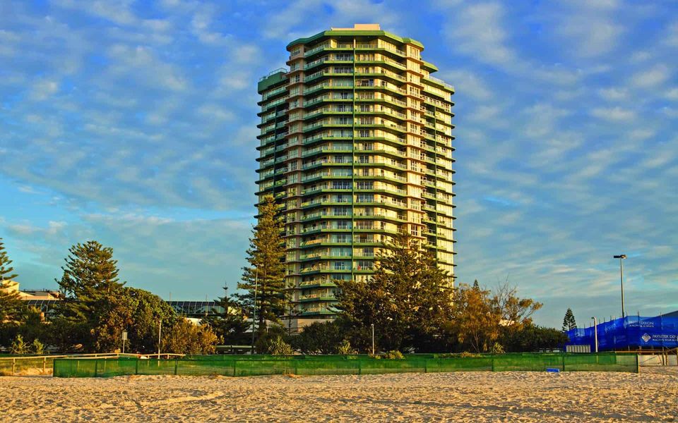 Points North 12-75 – Beachfront Coolangatta with Spectacular Views!