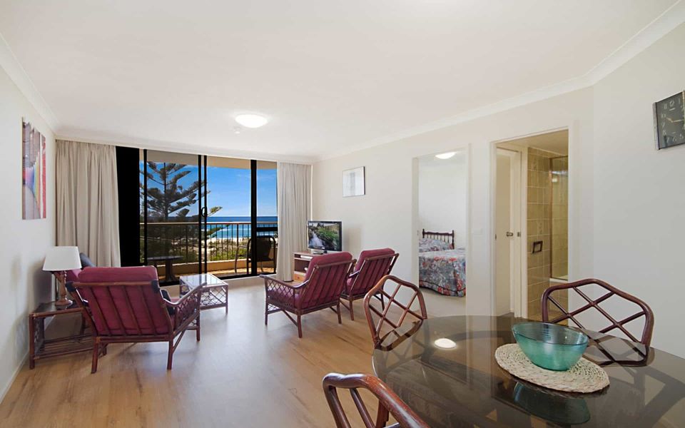 Porta Pacifique 10 – Beachfront Bilinga With Stunning Views!