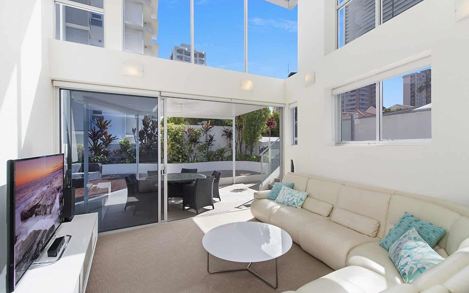 Rainbow Bay Villa – Spacious and Luxurious