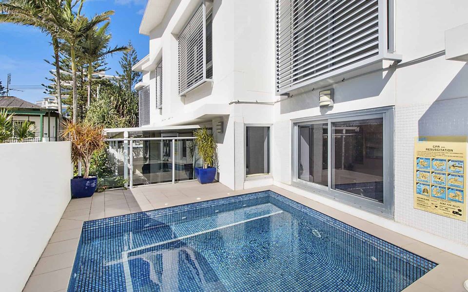 Rainbow Bay Villa – Spacious and Luxurious