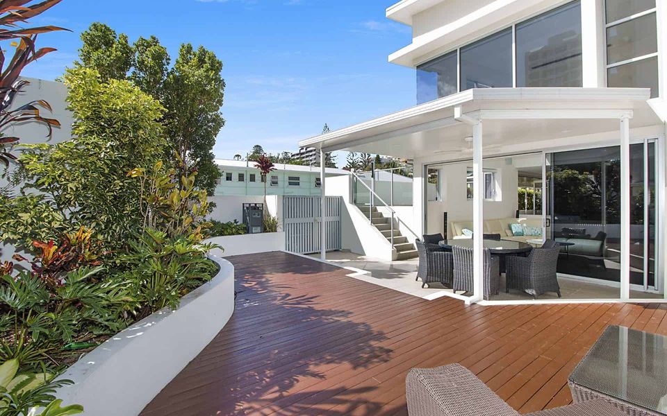 Rainbow Bay Villa – Spacious and Luxurious