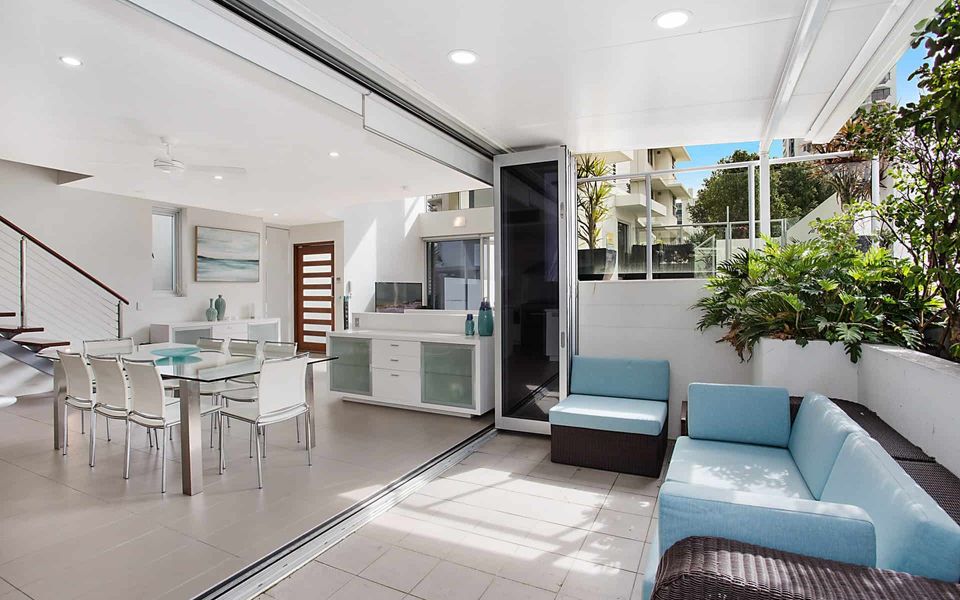 Rainbow Bay Villa – Spacious and Luxurious