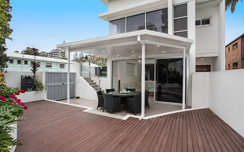 Rainbow Bay Villa – Spacious and Luxurious