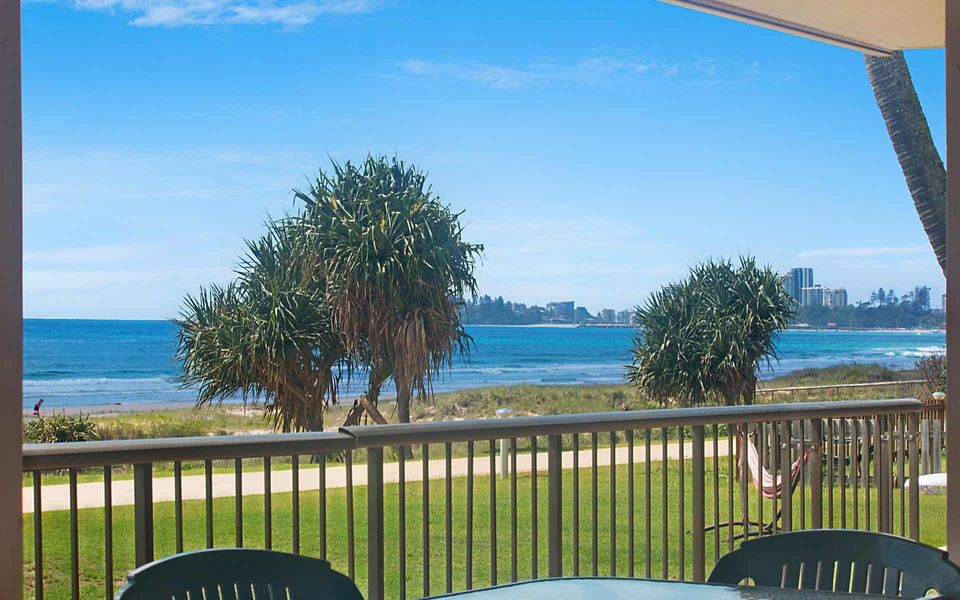 Bilinga Beach 4 – Absolute Beachfront