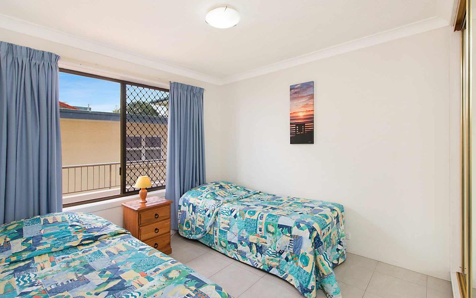 Bilinga Beach 4 – Absolute Beachfront