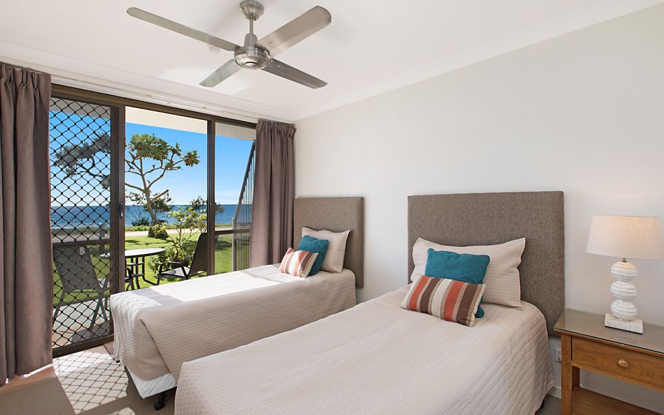 San Simeon 6 – Spacious, ground floor and absolute beachfront!